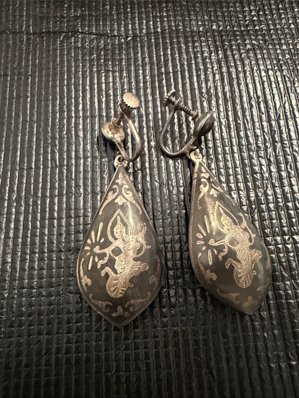 Vintage Sterling Silver Siam Ornate Dangie Earrings